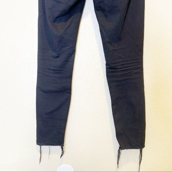 Levi's Black 721 High Rise Distressed Raw Hem Skinny Jeans 27 - Picture 6 of 10
